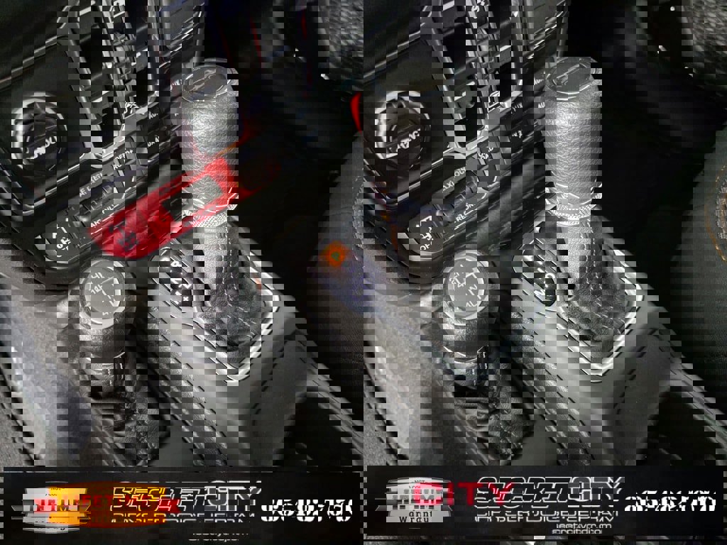 New 2025 Jeep Gladiator Mojave image 25