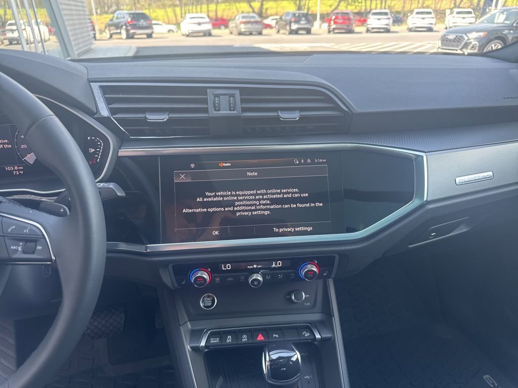 Certified 2025 Audi Q3 2.0T Premium w/ Convenience Package AWD/4WD image 23