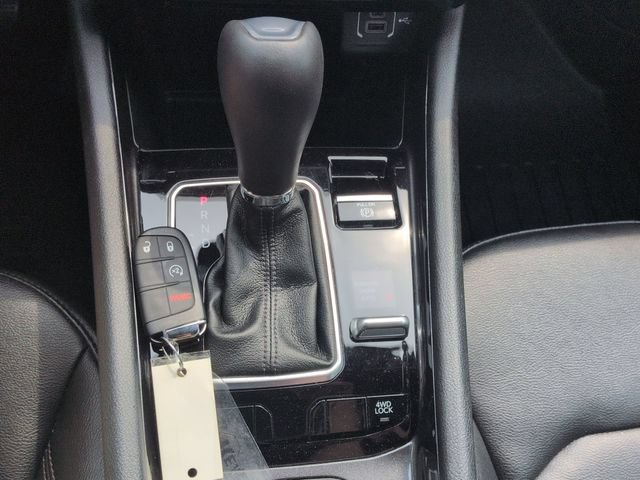 Used 2024 Jeep Compass Latitude AWD/4WD image 18