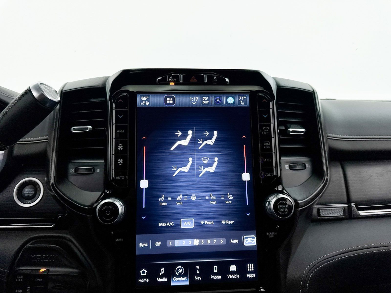 Used 2023 RAM 2500 Limited image 23