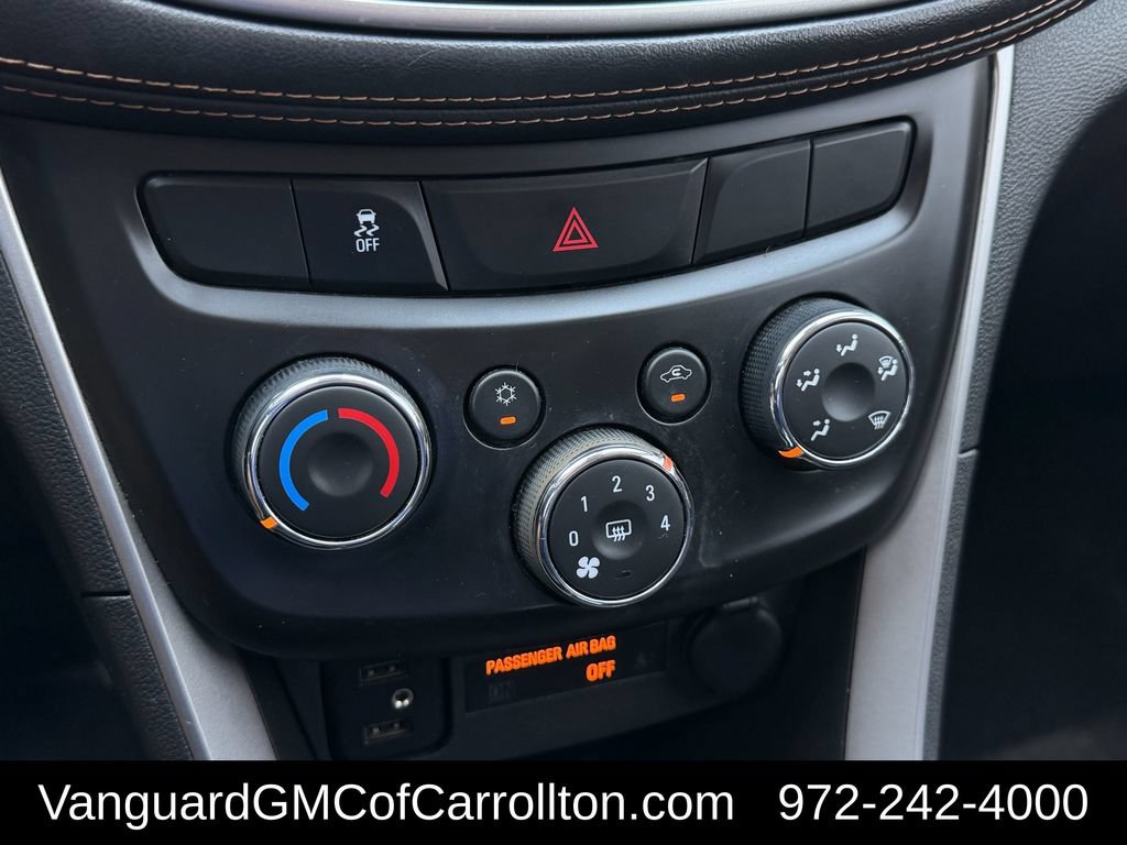 Used 2021 Chevrolet Trax LT w/ LT Convenience Package FWD image 21