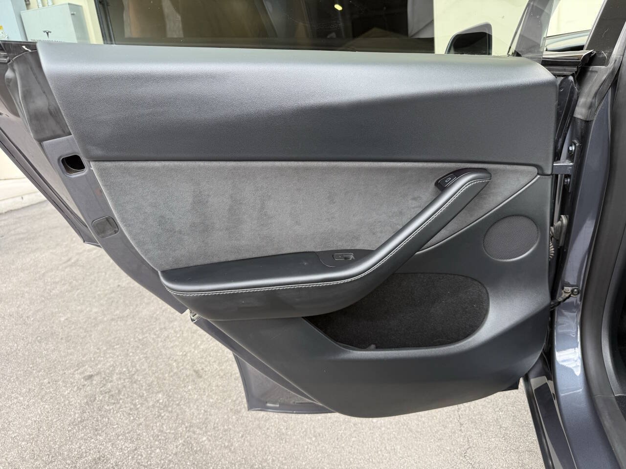Used 2023 Tesla Model Y Long Range AWD/4WD image 14