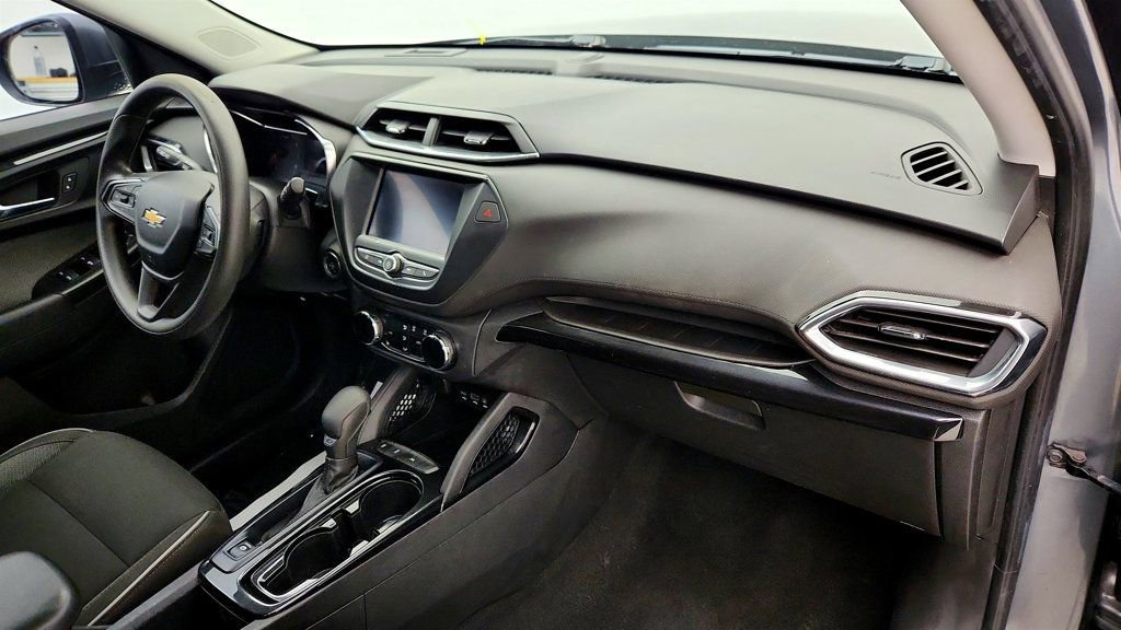 Used 2021 Chevrolet TrailBlazer LT FWD image 23