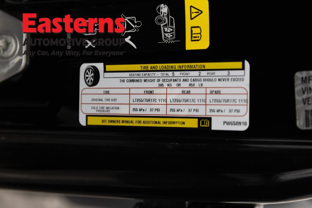 Used 2023 Jeep Wrangler Unlimited w/ Cold Weather Group AWD/4WD image 34