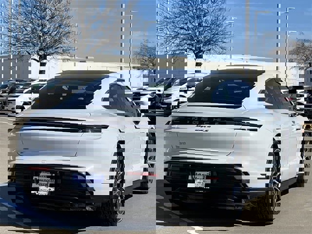 Used 2020 Porsche Taycan 4S image 4