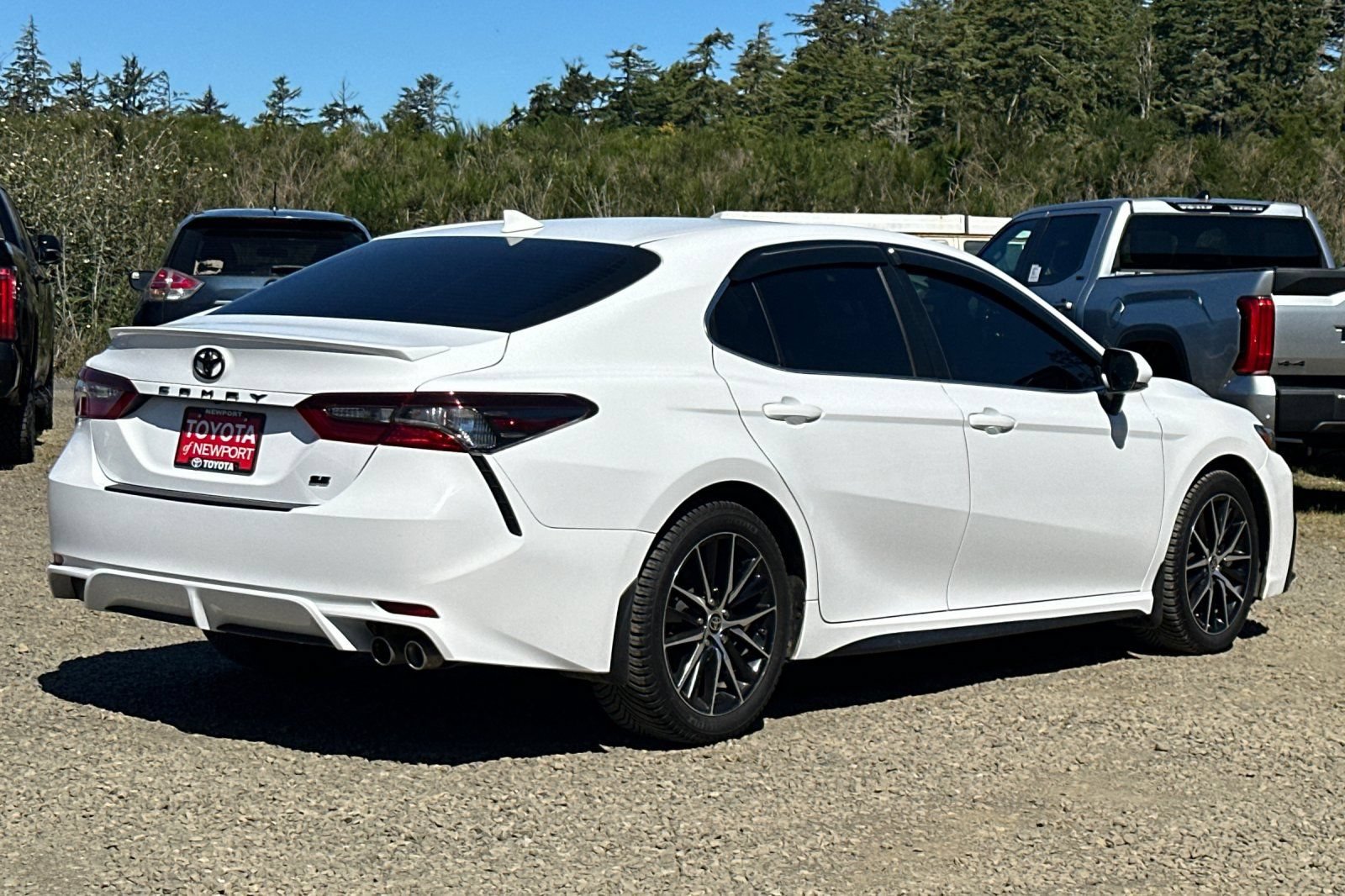 Certified 2022 Toyota Camry SE FWD image 4