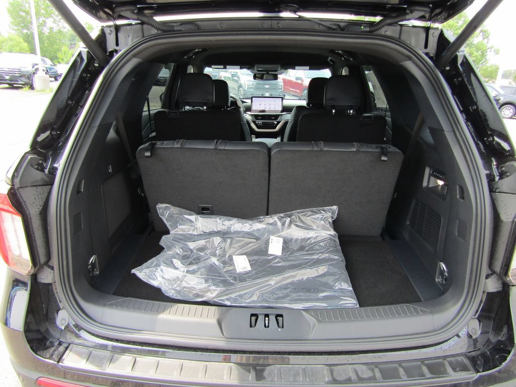 New 2026 Ford Explorer ST AWD/4WD image 25