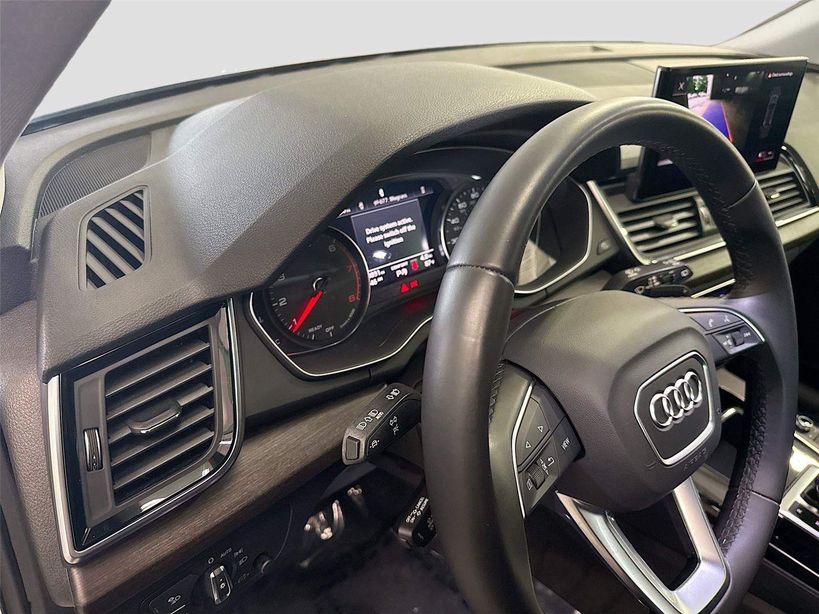 Used 2023 Audi Q5 2.0T Premium w/ Convenience Package AWD/4WD image 9