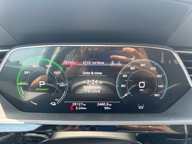 Used 2024 Audi Q8 e-tron Premium Plus w/ Premium Plus Package AWD/4WD image 18