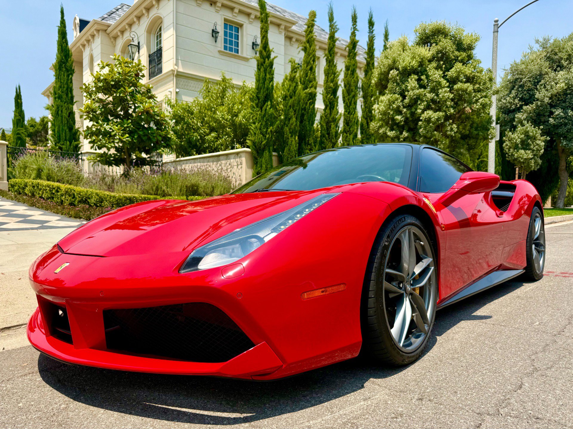 Used 2016 Ferrari 488 GTB image 4