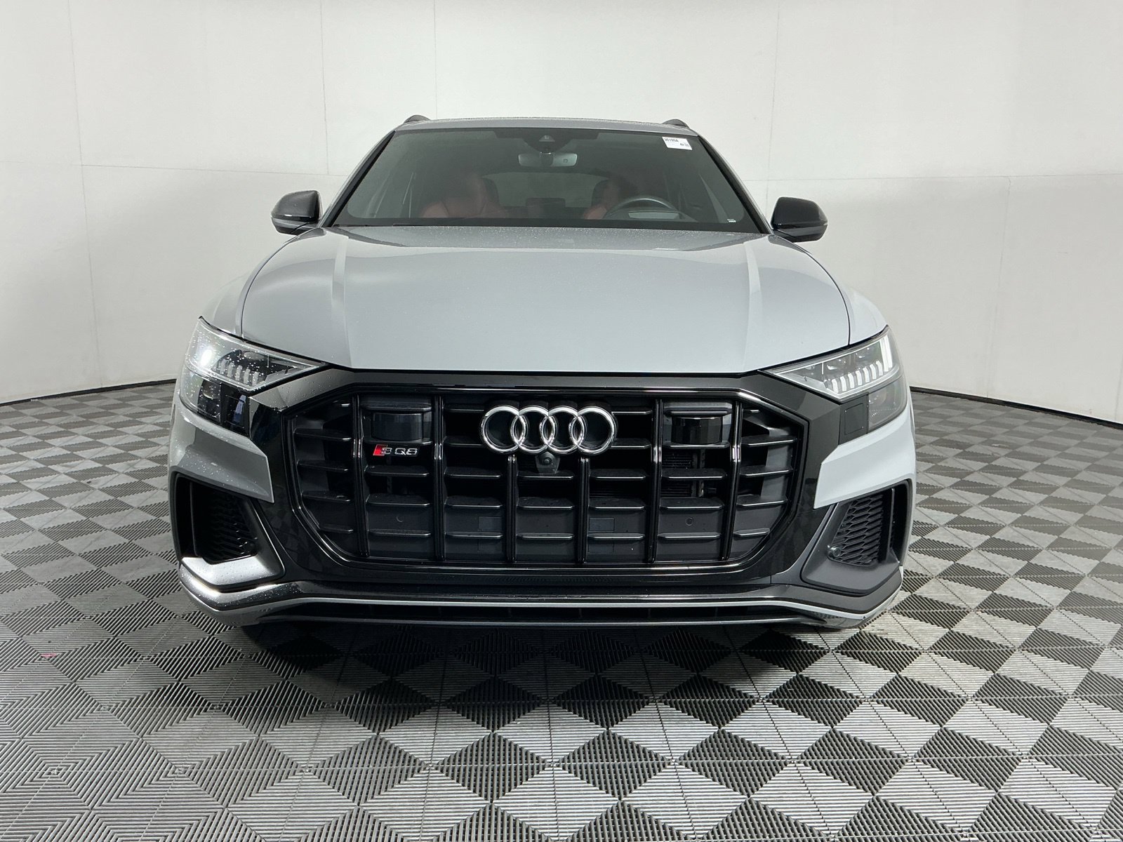 Used 2022 Audi SQ8 Prestige AWD/4WD image 2