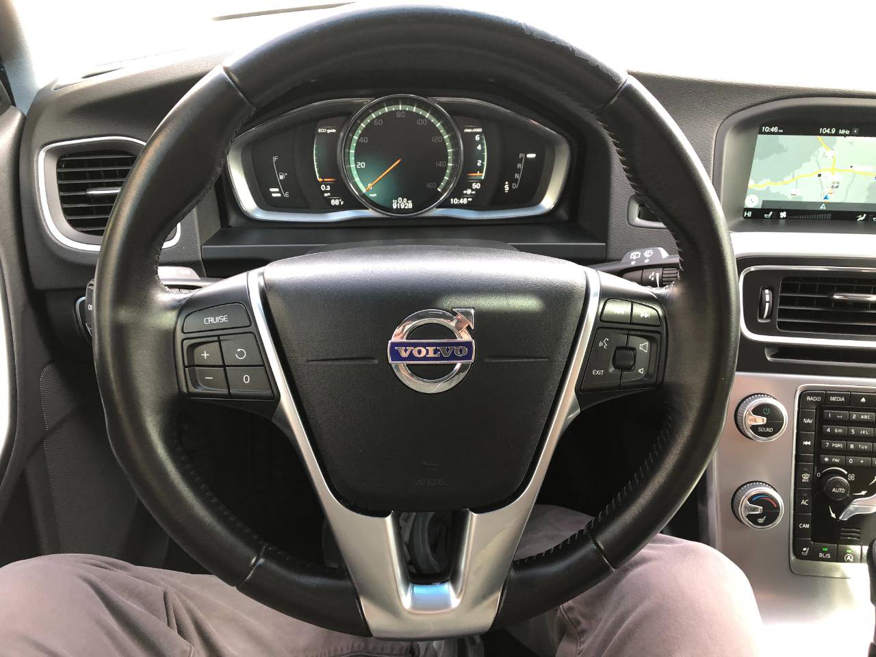 Used 2017 Volvo V60 T5 Cross Country w/ Convenience Package image 16