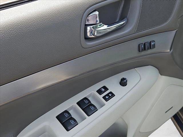 Used 2013 INFINITI G37 Journey w/ Premium Pkg image 9