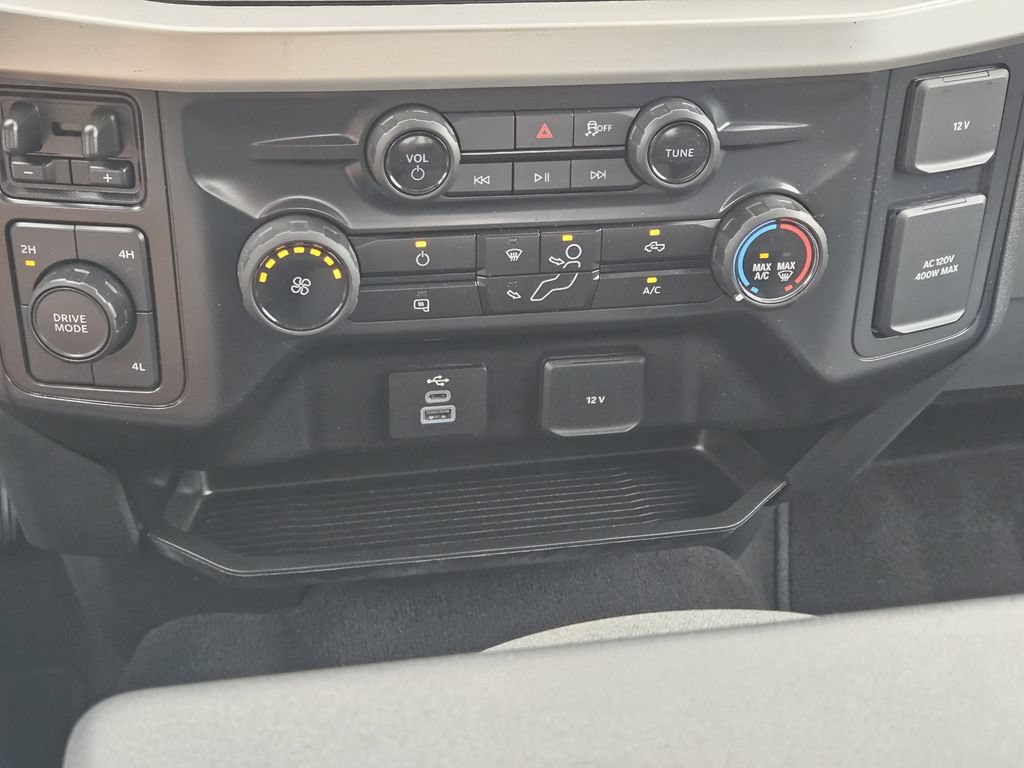 Used 2025 Ford F250 XLT AWD/4WD image 15