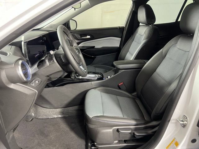 New 2026 Chevrolet Trax LT w/ Driver Confidence Package FWD image 9