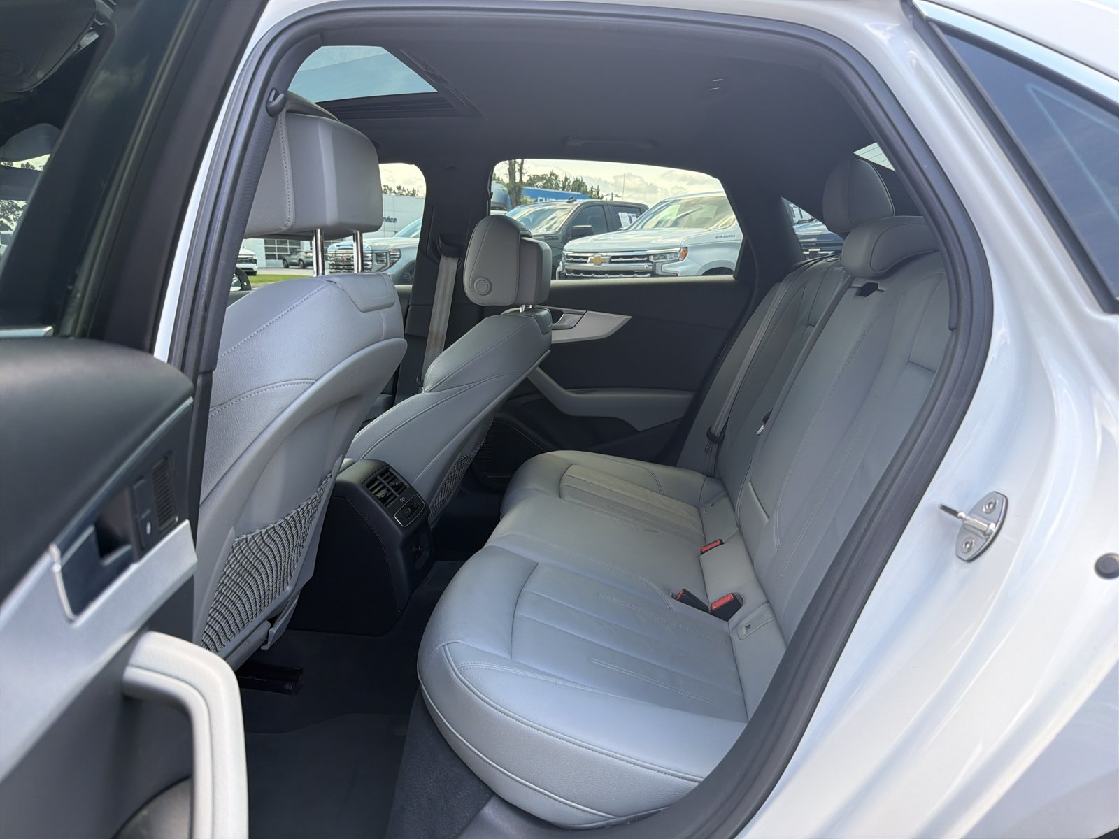 Used 2017 Audi A4 2.0T Premium Plus AWD/4WD image 29