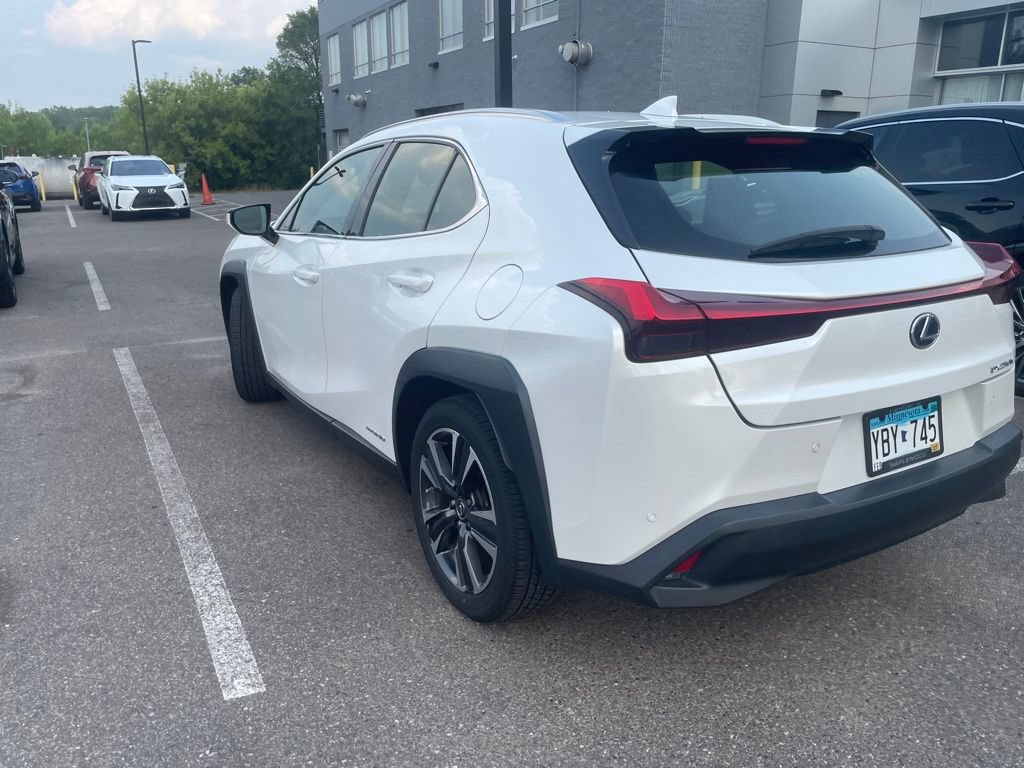 Used 2019 Lexus UX 250h w/ Premium Package AWD/4WD image 22