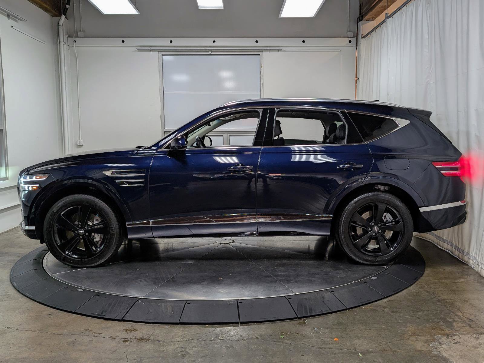 Used 2024 Genesis GV80 3.5T image 6