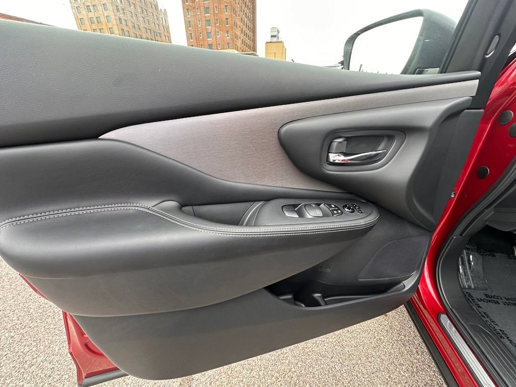 Certified 2024 Nissan Murano SV FWD image 14