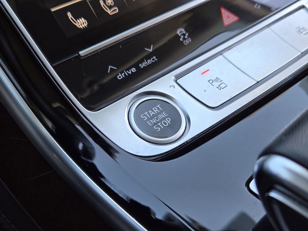 Certified 2022 Audi A8 L 3.0T w/ Executive Package image 25