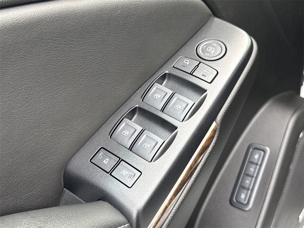 Used 2020 Chevrolet Tahoe LT image 27