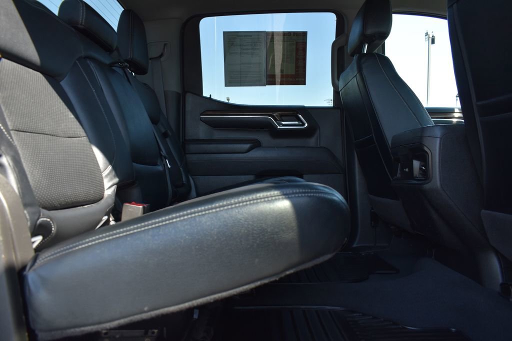 Used 2023 Chevrolet Silverado 1500 RST w/ Z71 Off-Road Package image 9