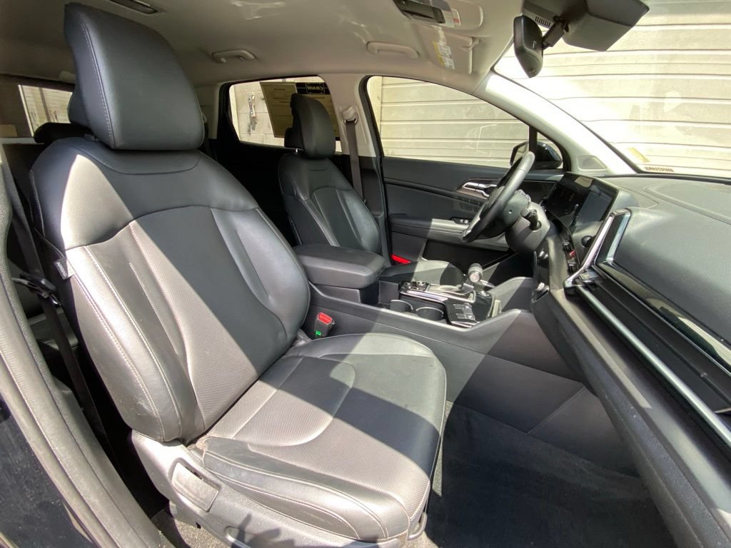 Used 2025 Kia Sportage EX FWD image 41
