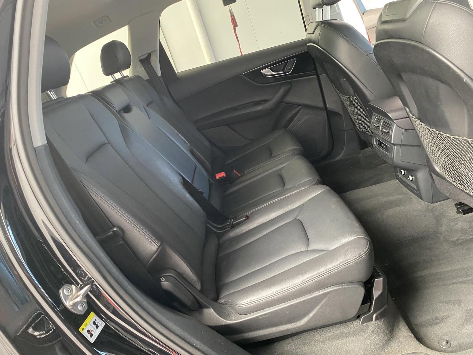 Used 2019 Audi Q7 3.0T Premium w/ Convenience Package AWD/4WD image 12
