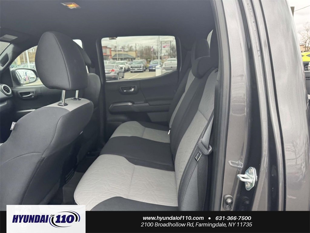 Used 2023 Toyota Tacoma TRD Off-Road image 12