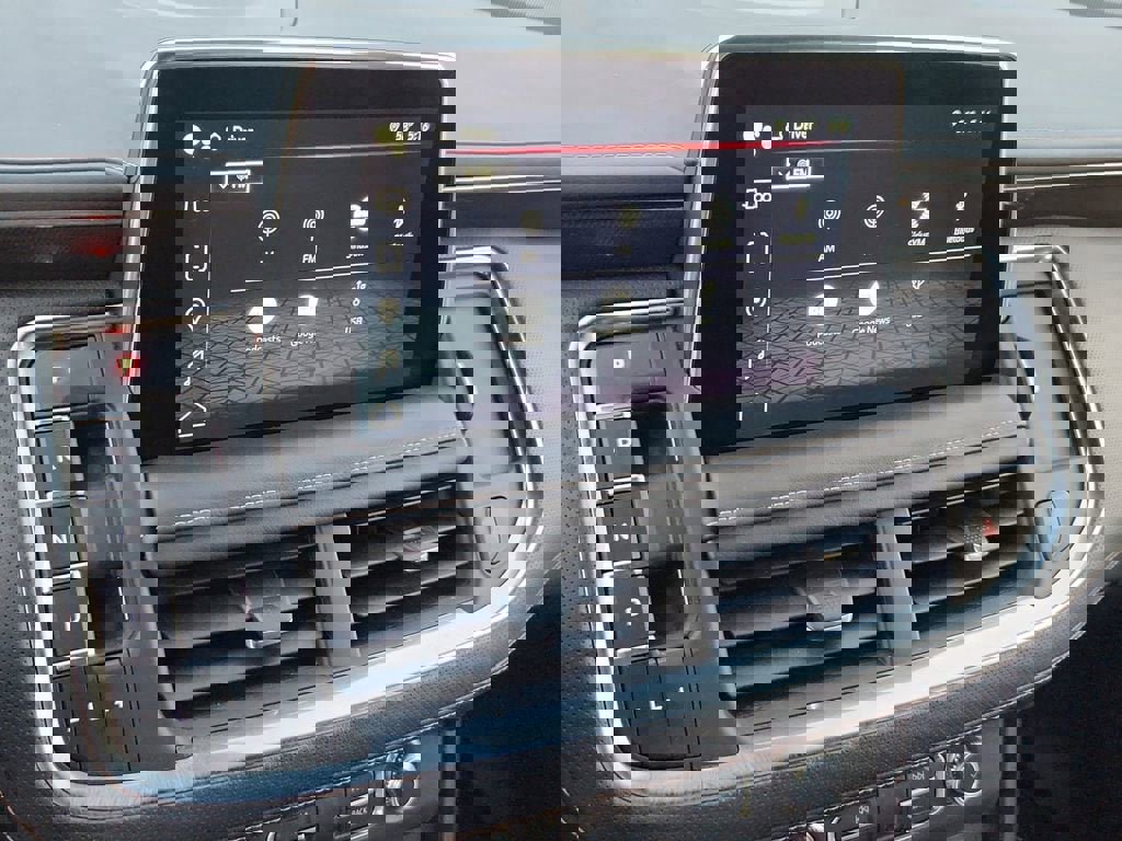 Used 2023 GMC Yukon AT4 w/ AT4 Premium Package image 29