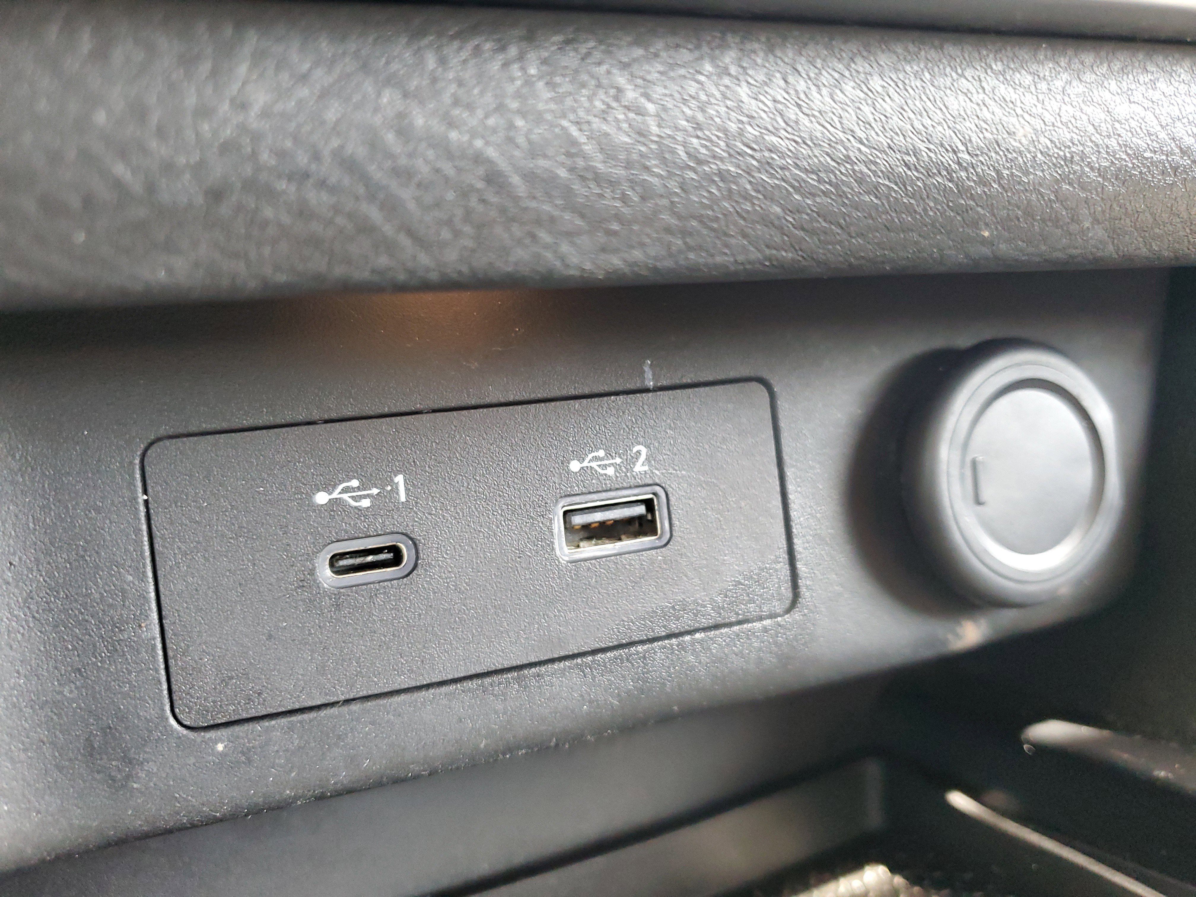 Used 2021 Nissan Rogue SV image 25