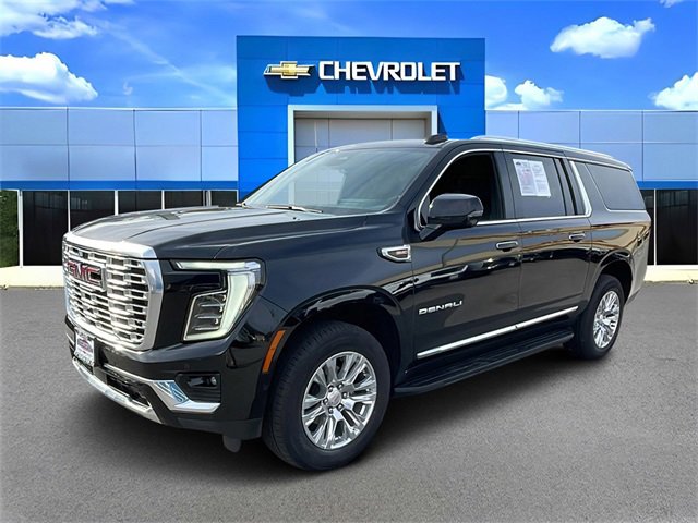 Used 2025 GMC Yukon XL Denali image 7