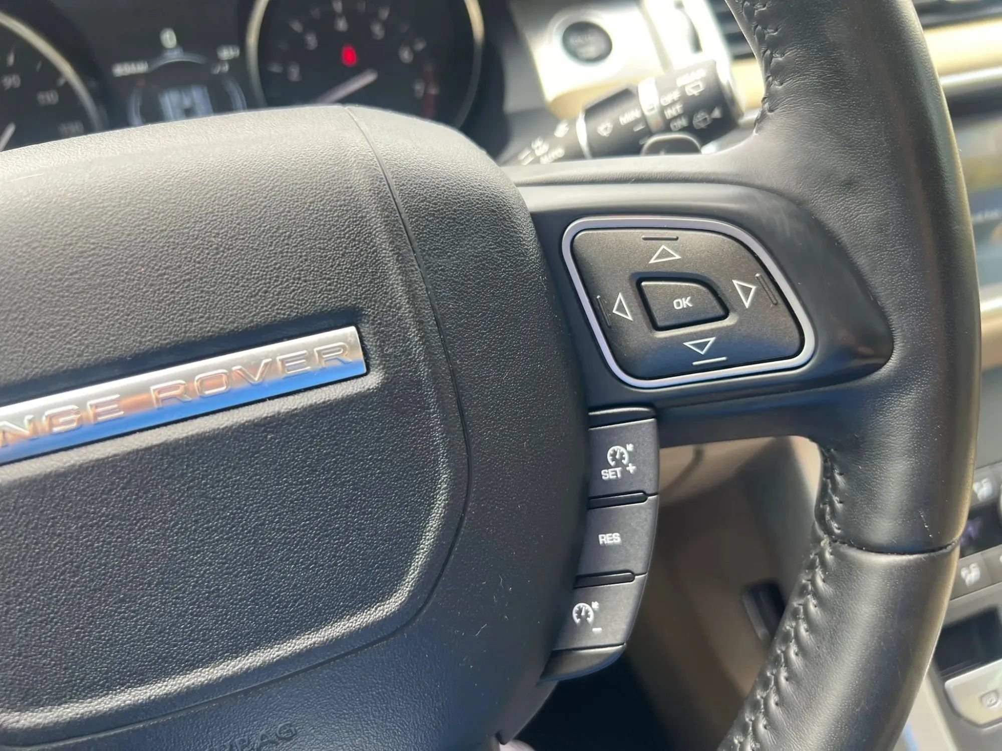 Used 2017 Land Rover Range Rover Evoque SE Premium AWD/4WD image 20