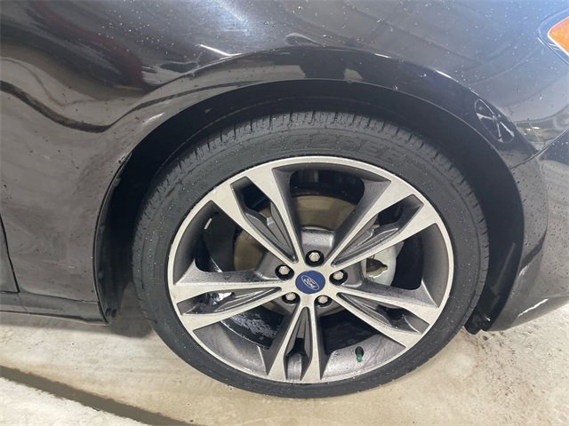 Used 2020 Ford Fusion Titanium image 10