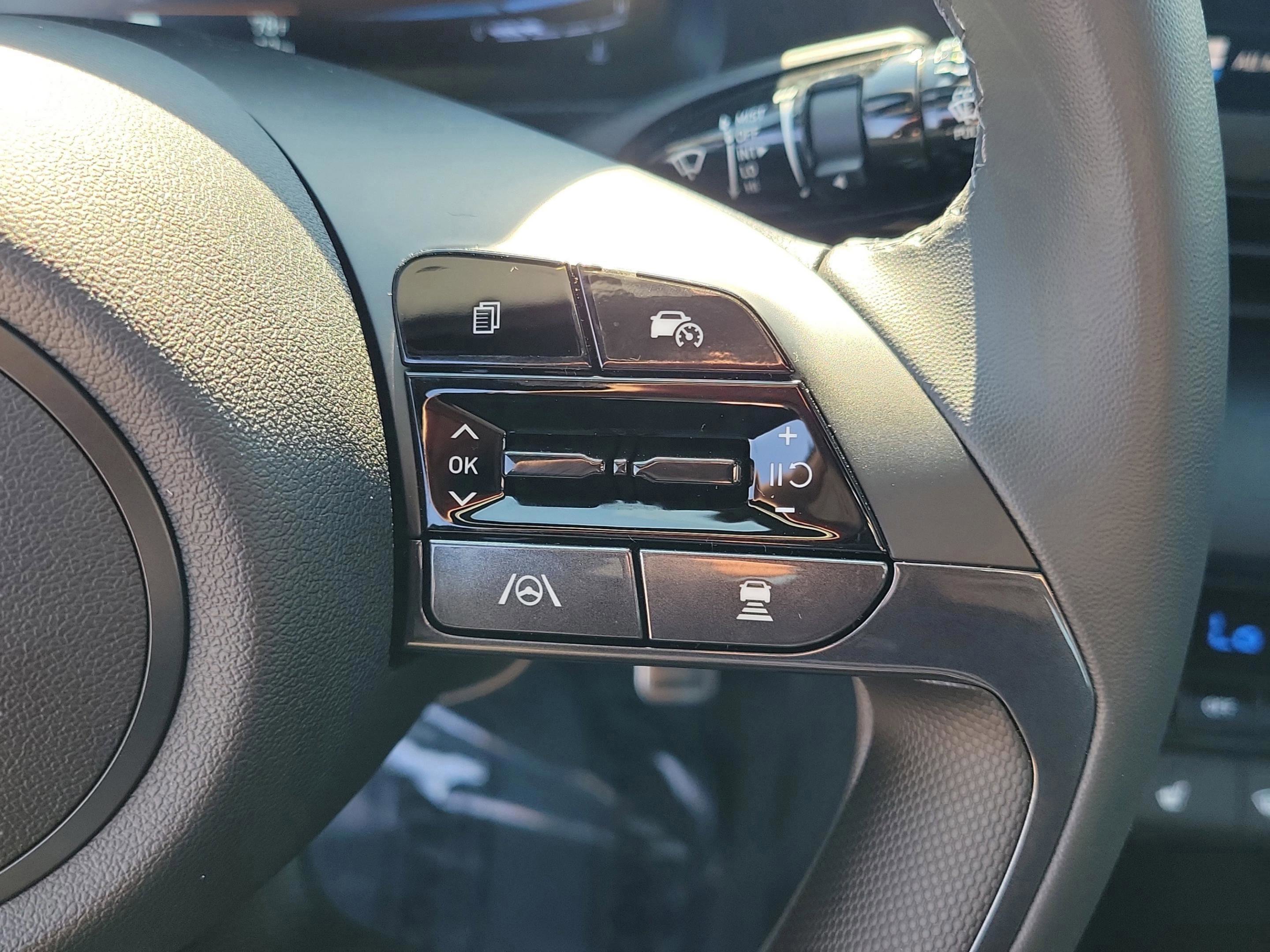 New 2026 Hyundai Elantra SEL Sport image 12