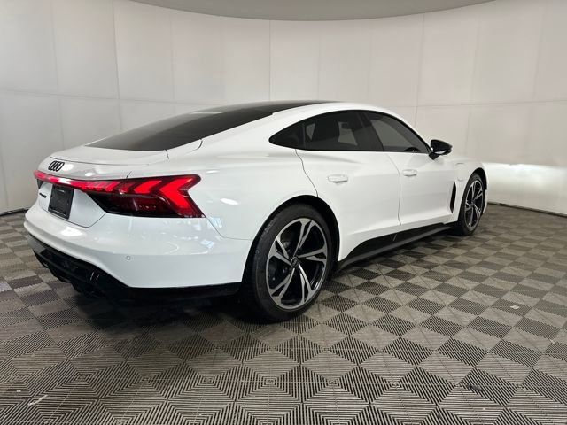 Used 2022 Audi e-tron GT Premium Plus image 3