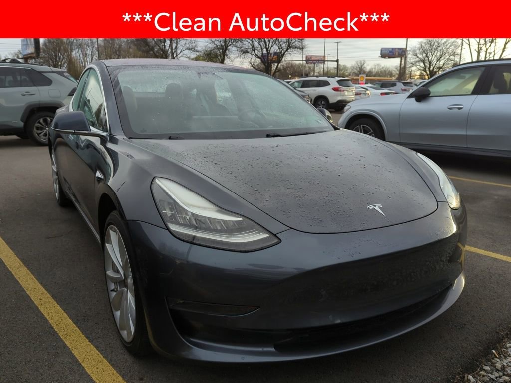 Used 2018 Tesla Model 3 Long Range image 3