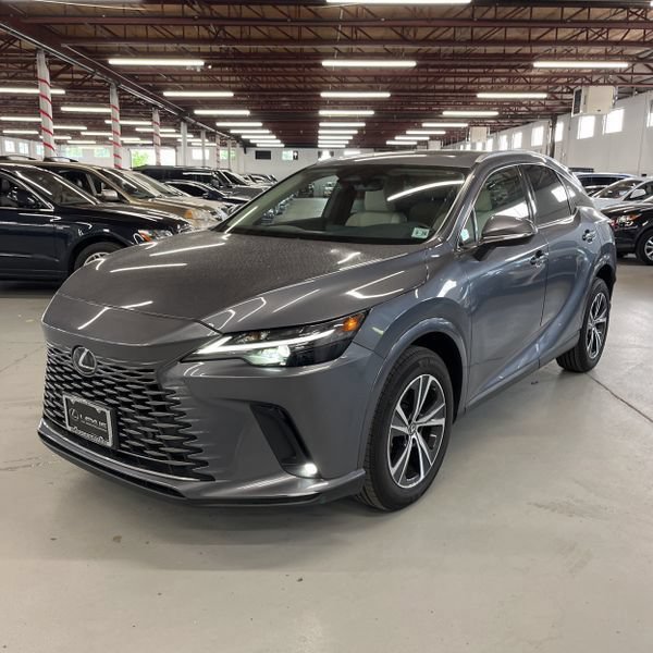 Used 2023 Lexus RX 350 Premium w/ Accessory Package AWD/4WD image 10