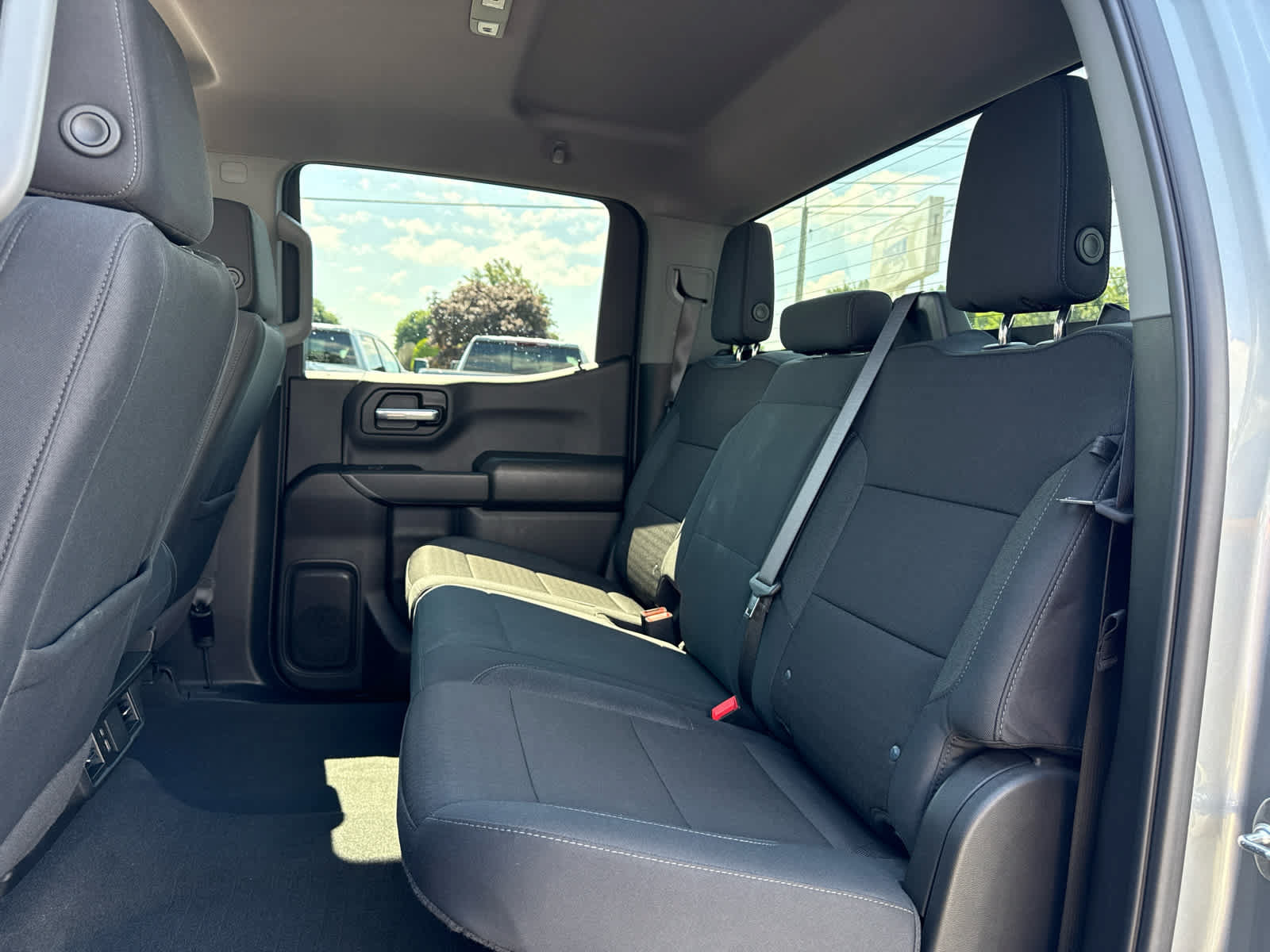 Certified 2025 Chevrolet Silverado 1500 Custom AWD/4WD image 21