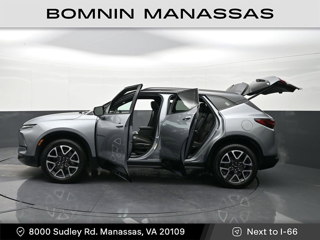 Used 2024 Chevrolet Blazer RS w/ Driver Confidence II Package image 40