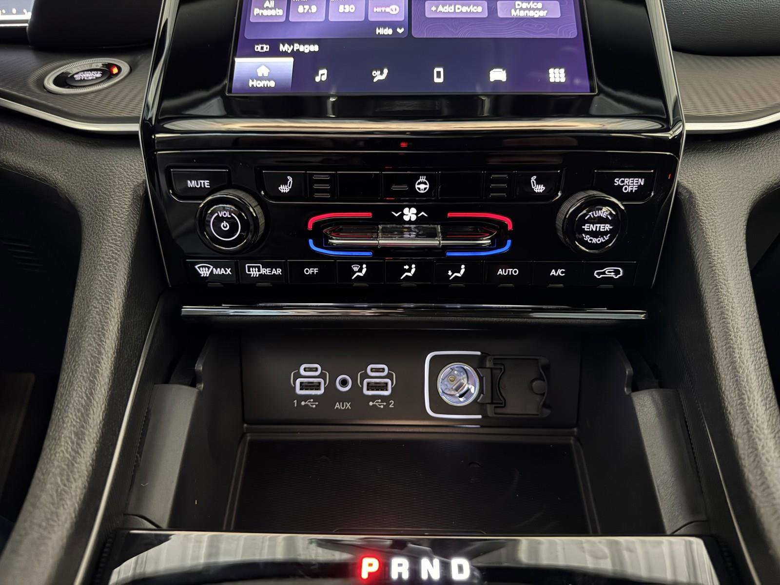 Used 2025 Jeep Grand Cherokee L Altitude image 15