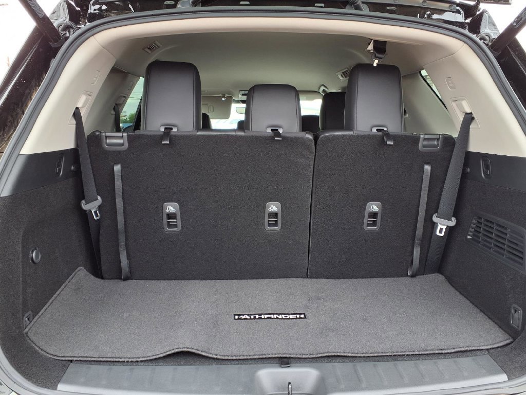 New 2026 Nissan Pathfinder SL AWD/4WD image 9