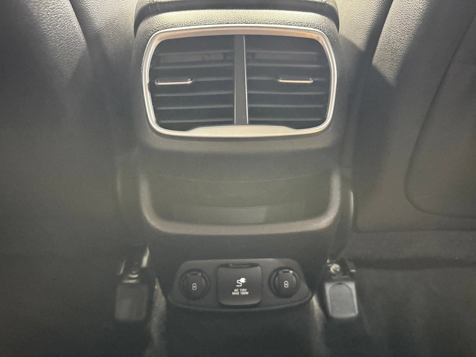 Used 2020 Hyundai Santa Fe Limited AWD/4WD image 35