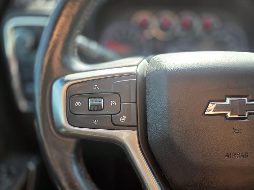 Used 2021 Chevrolet Silverado 1500 LT Trail Boss w/ Convenience Package II AWD/4WD image 16
