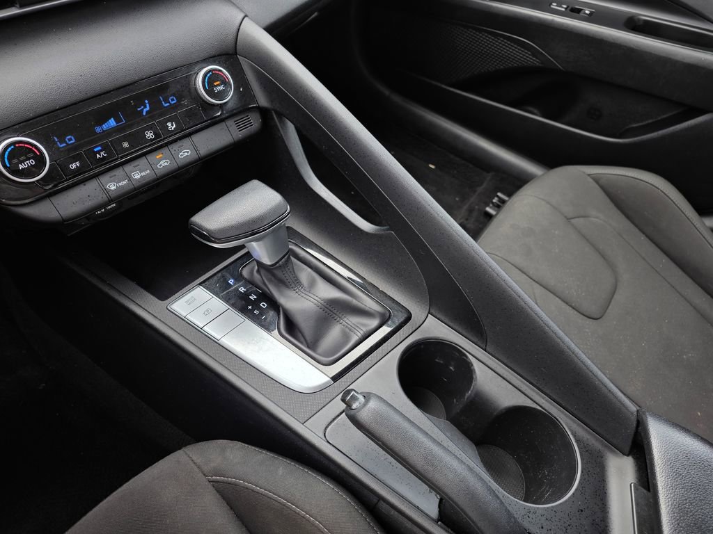 Used 2021 Hyundai Elantra SEL image 18