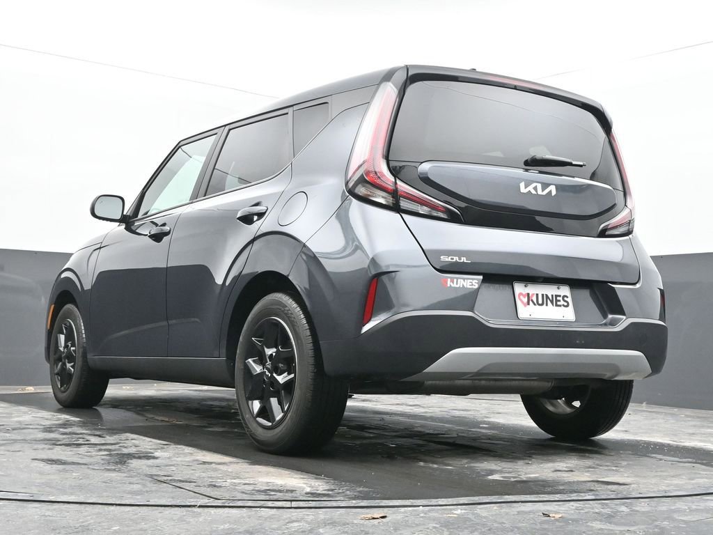 Used 2025 Kia Soul LX w/ LX Technology Package image 66
