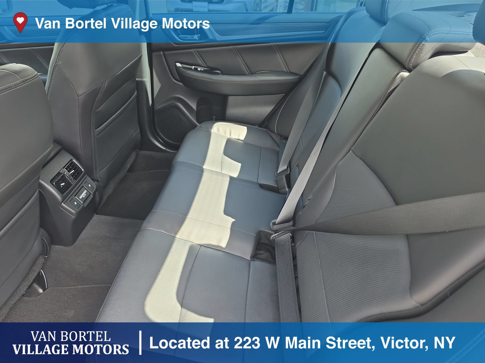 Used 2018 Subaru Legacy 3.6R Limited AWD/4WD image 28