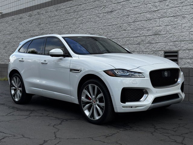 Used 2017 Jaguar F-PACE S image 40