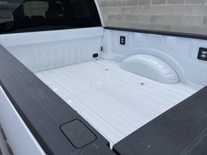 Used 2024 Ford F250 XLT w/ FX4 Off-Road Package AWD/4WD image 7