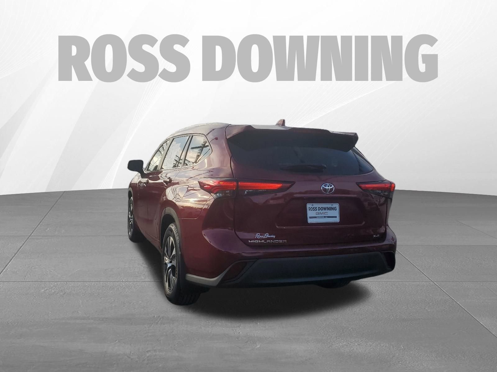 Used 2023 Toyota Highlander XLE image 6